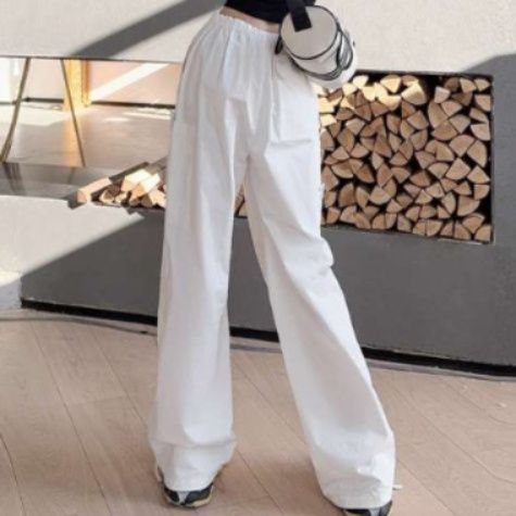 白パンツ 白カーゴパンツ ゆったりワイドシルエット