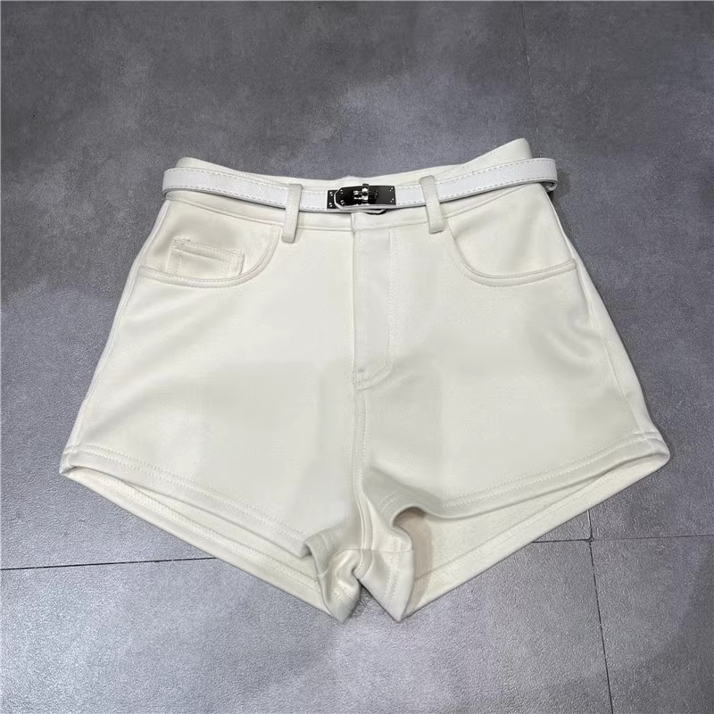 白パンツ ベルト付きミニショートパンツ