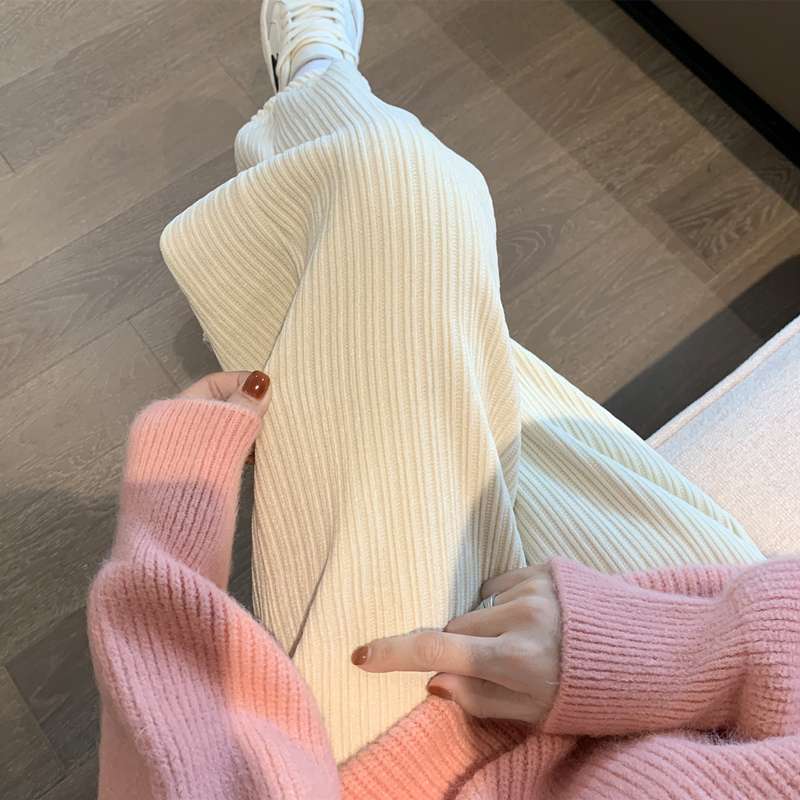 白パンツ リブニットゆったりワイドパンツ