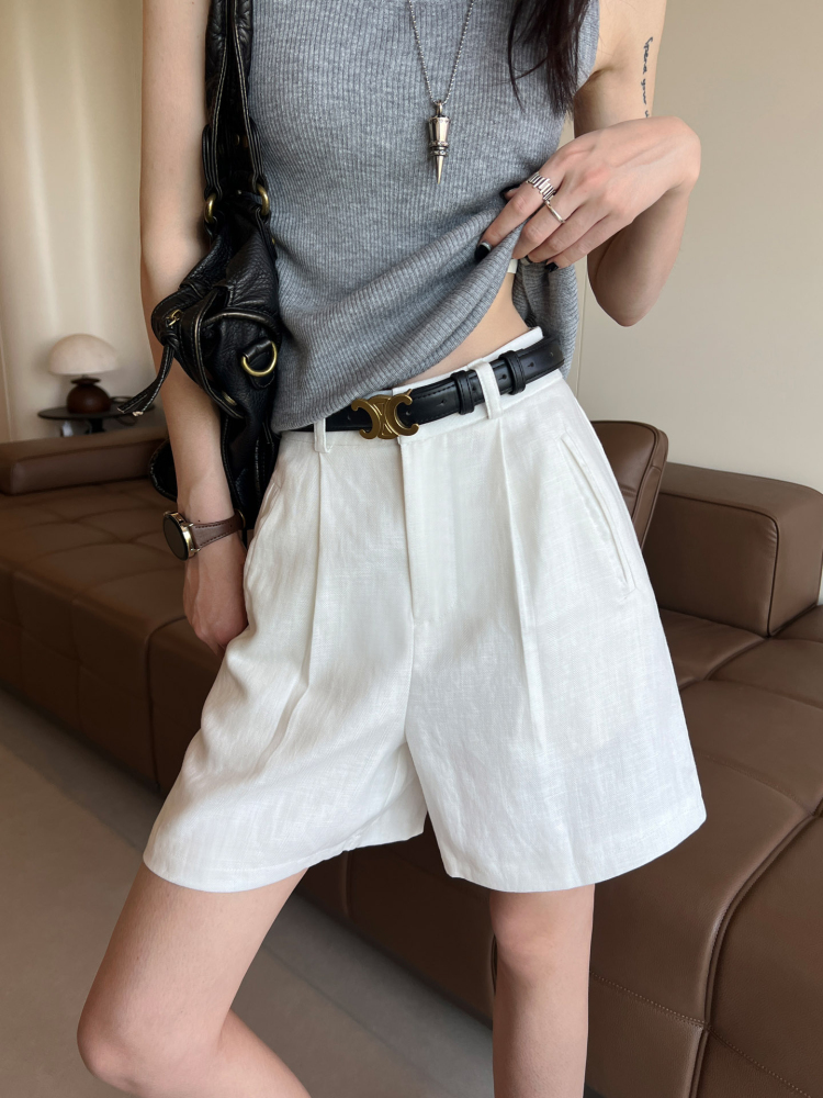 白パンツ リネン混ゆったりハーフパンツ