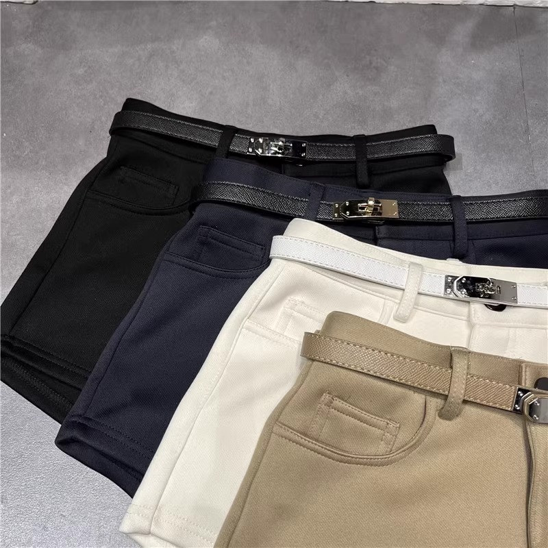 白パンツ ベルト付きミニショートパンツ