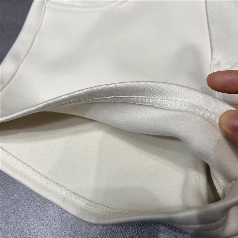 白パンツ ベルト付きミニショートパンツ