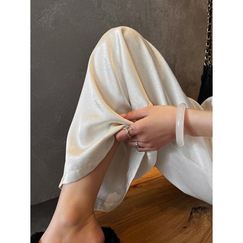 https://fulmo-img-server.com/shiropanstore/3099d2cf-2947-417e-b624-6792b9e1f163.jpg