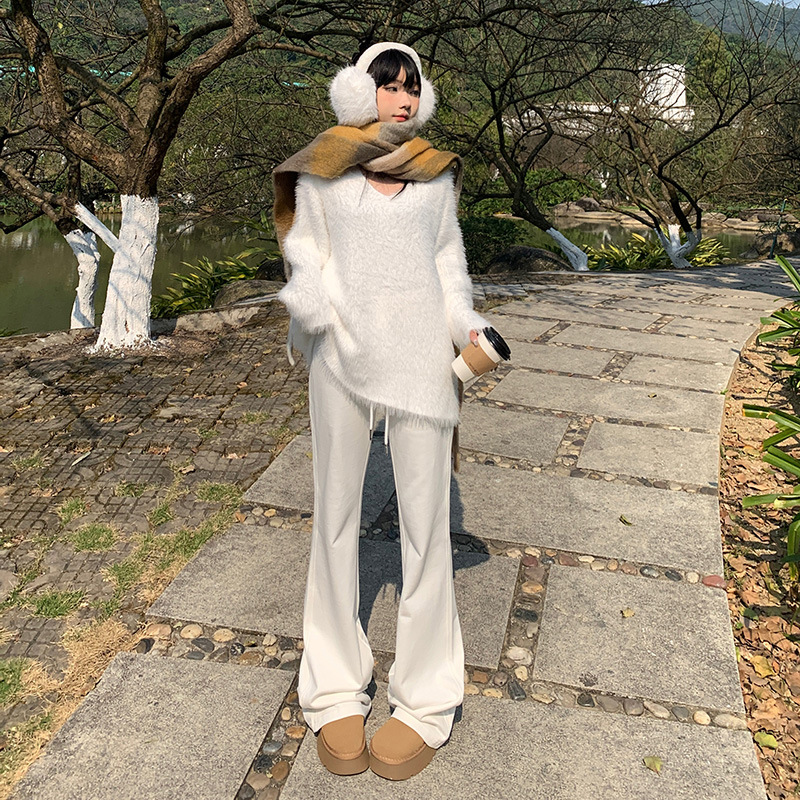 白パンツ センタープレスフレアワイドパンツ