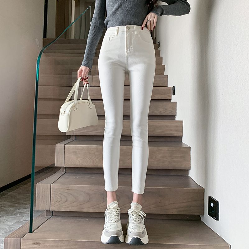 白パンツ すっきり美脚パンツ