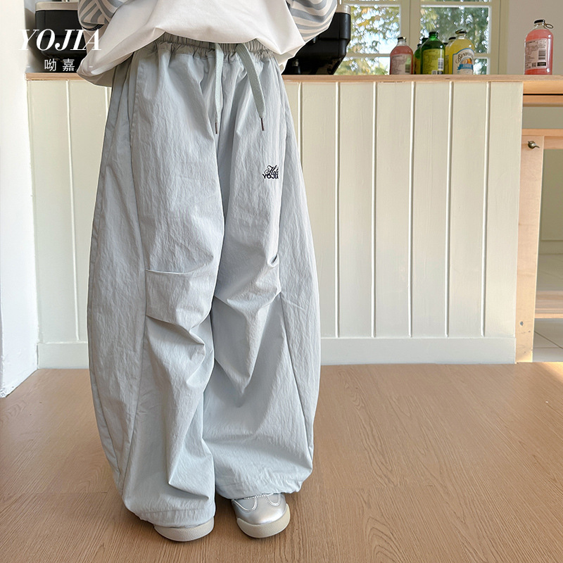 白パンツ ゆったりバルーンパンツ