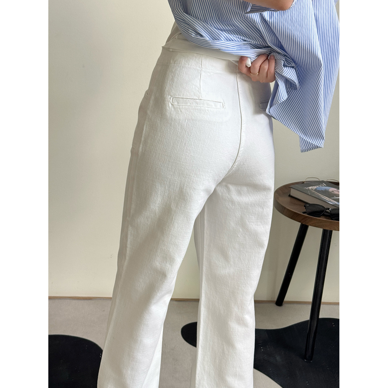 https://fulmo-img-server.com/shiropanstore/3b42c772-e291-482a-b488-d13133b13de9.jpg