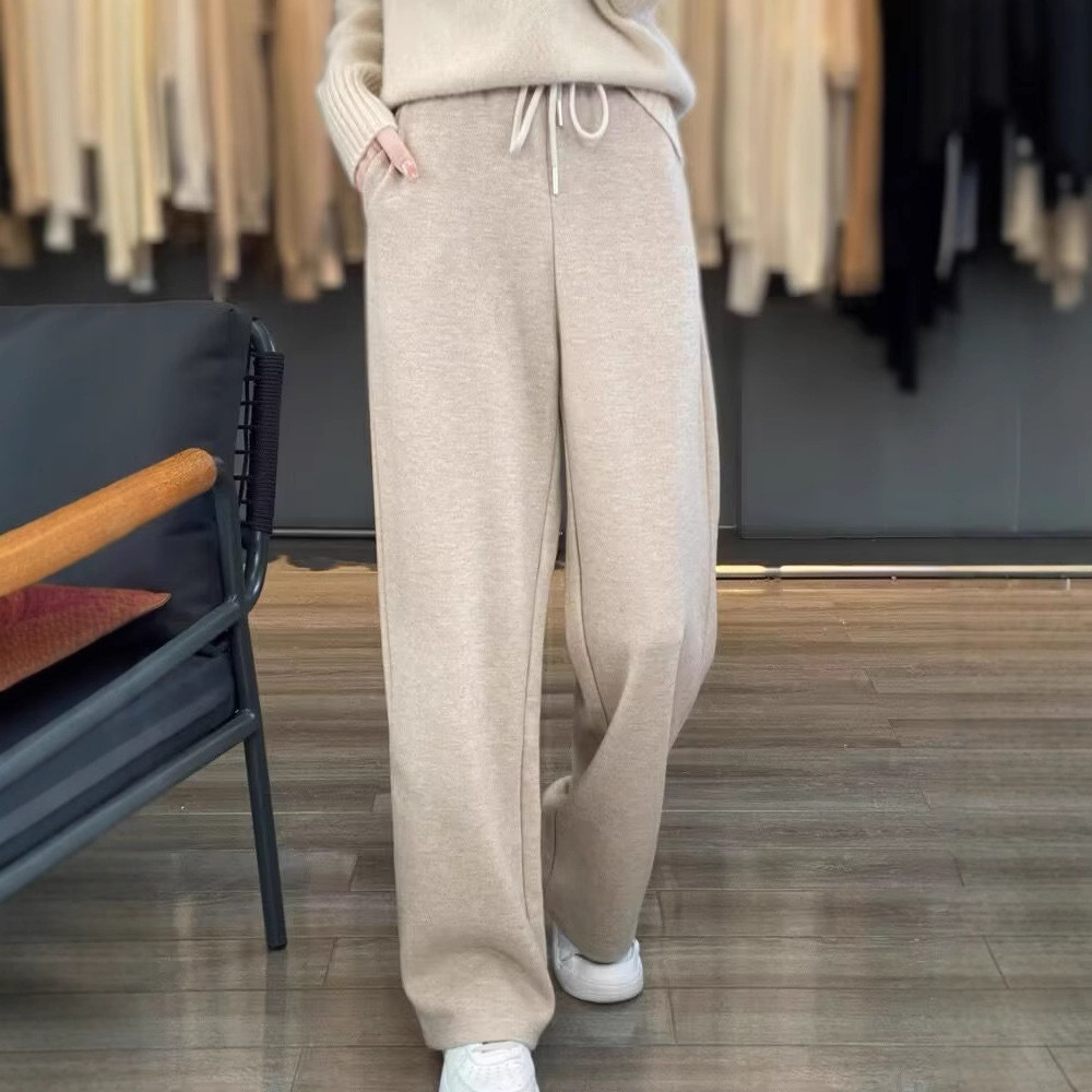 白パンツ ゆったりウエストゴムドレープパンツ