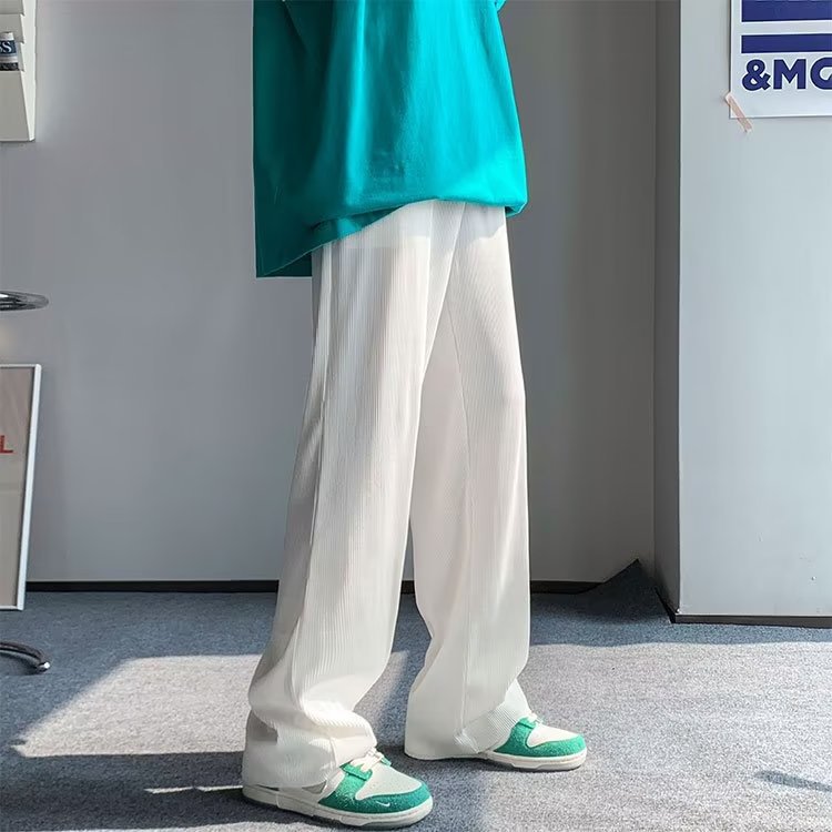 白パンツ 縦筋プリーツストレートパンツ