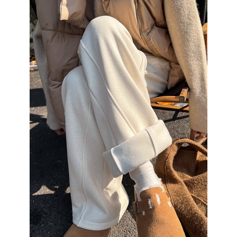 白パンツ ふんわりリラックス ストレートパンツ