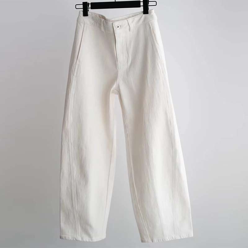 白パンツ 四十代女性向け上品な白色ゆったりパンツ