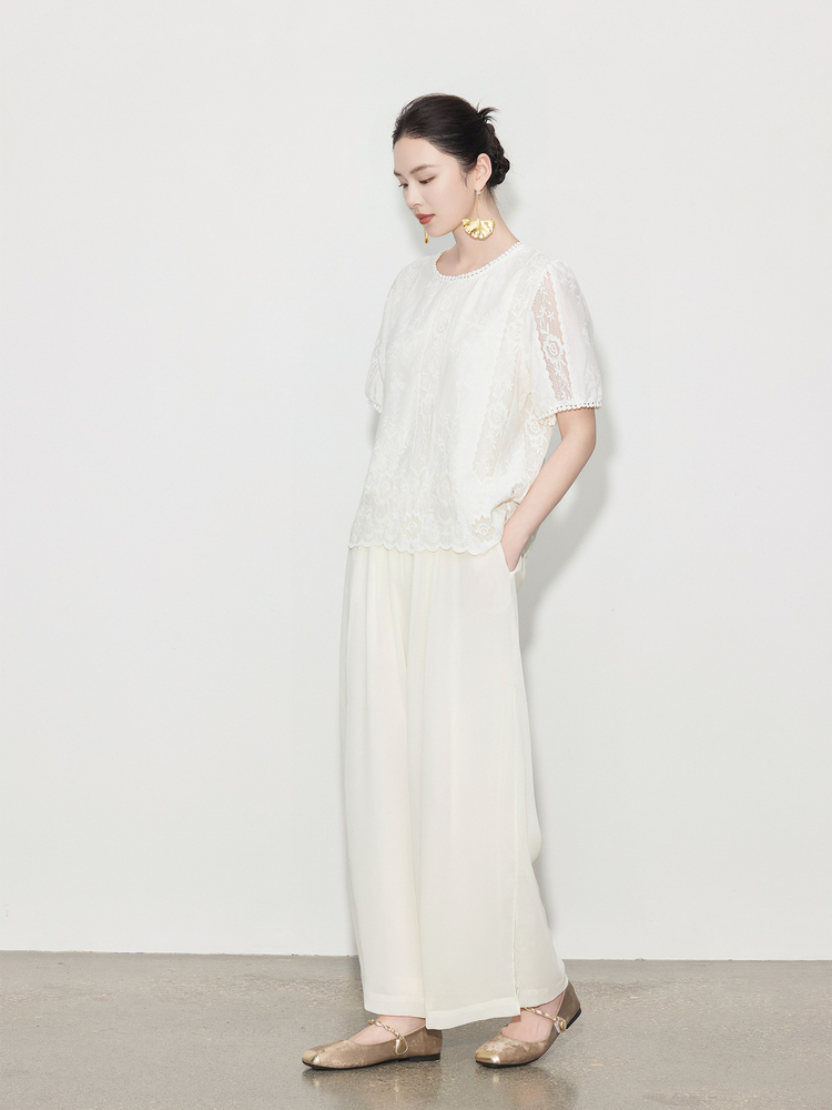 https://fulmo-img-server.com/shiropanstore/49390443-32a4-49b9-97f5-f6f9d4056bb0.jpg