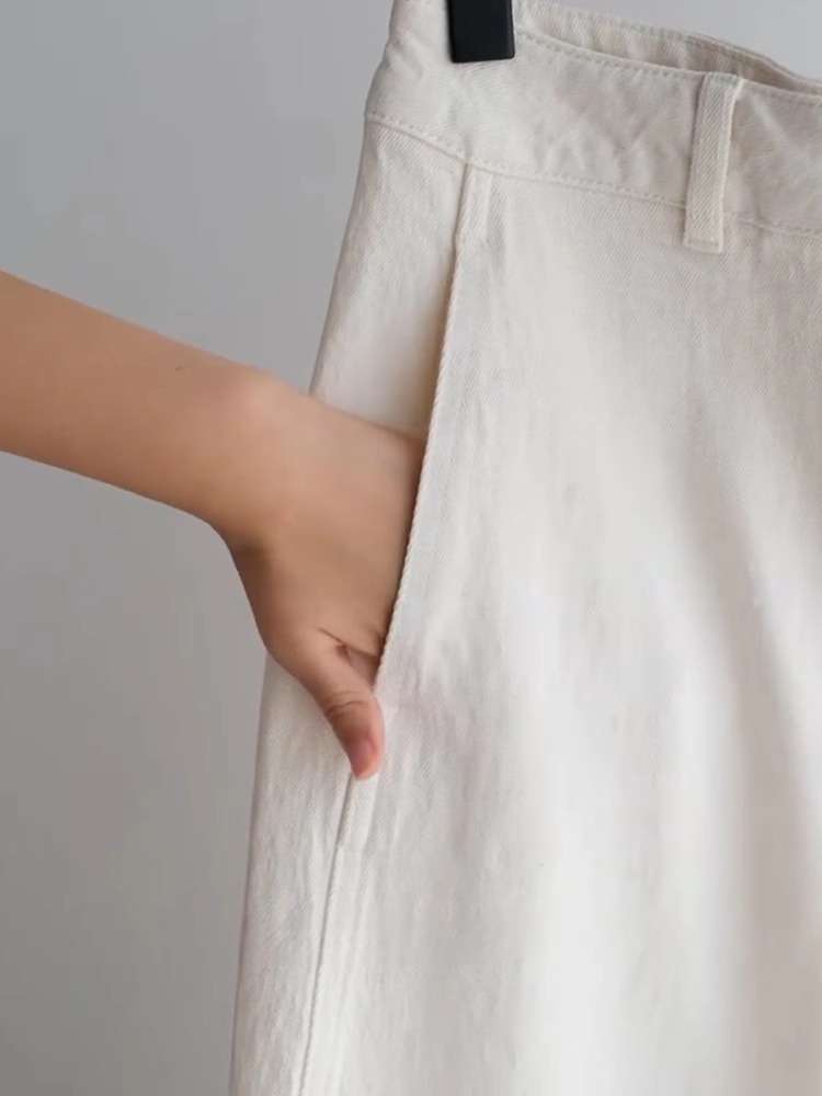 白パンツ 四十代女性向け上品な白色ゆったりパンツ