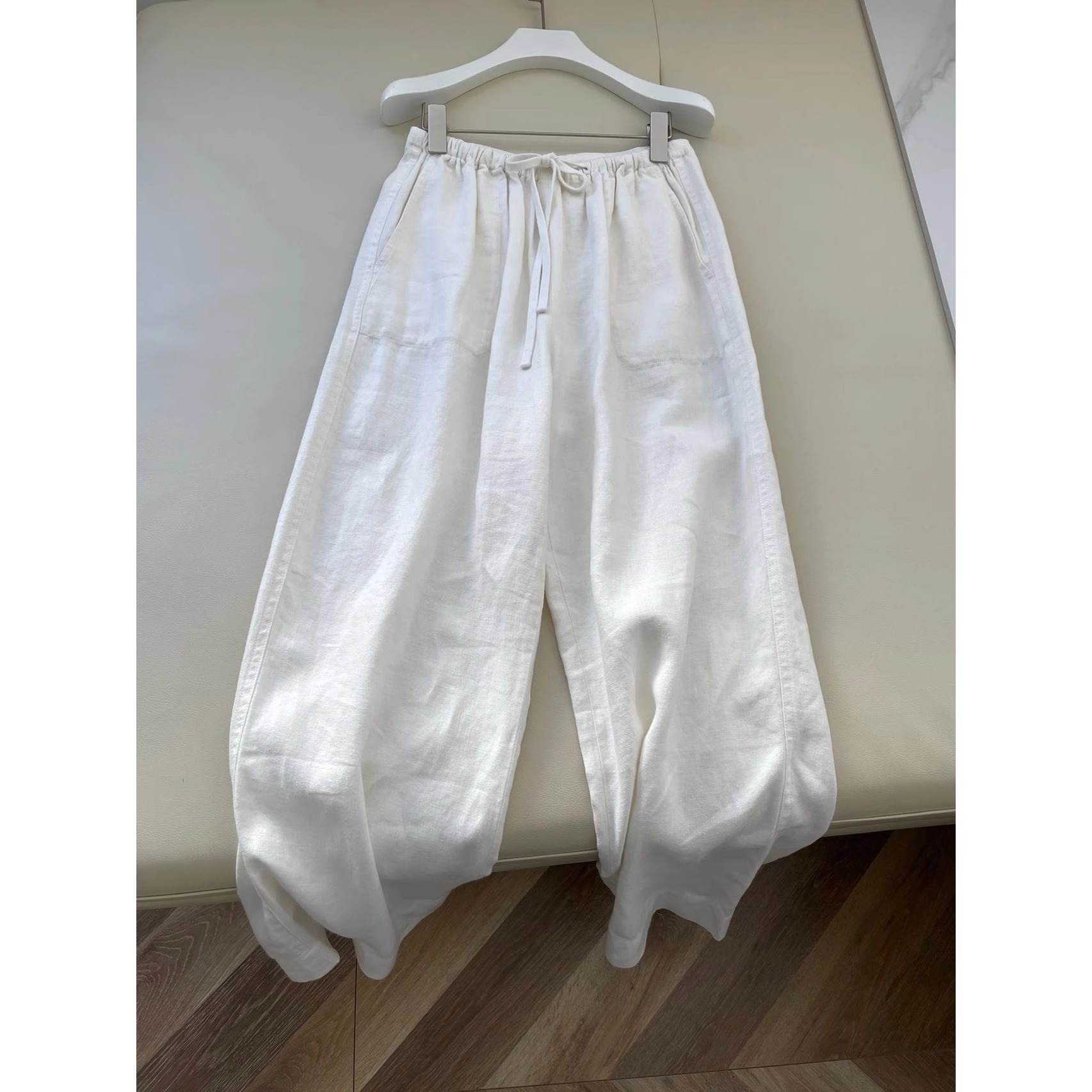 https://fulmo-img-server.com/shiropanstore/4ca0f9a5-f9c9-408e-bf78-8e0b7c4efff8.jpg