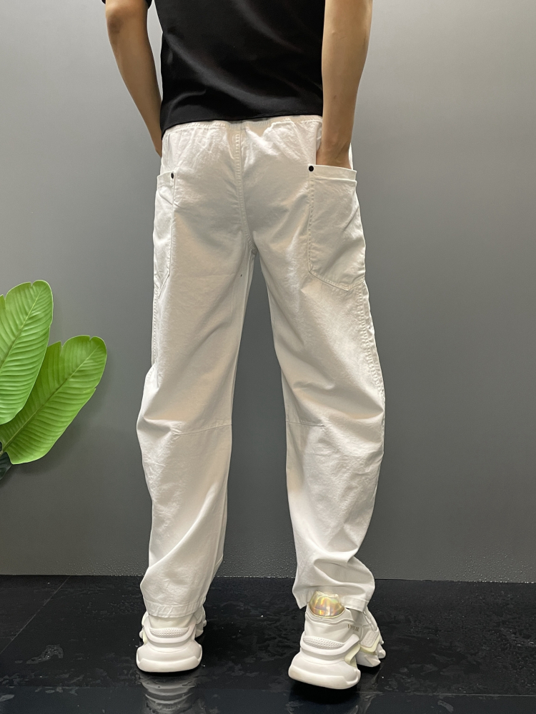 白パンツ ゆったりシルエット実用的パンツ