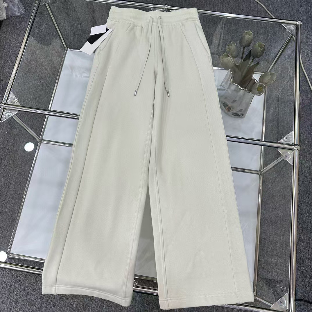 白パンツ リラックスストレートパンツ