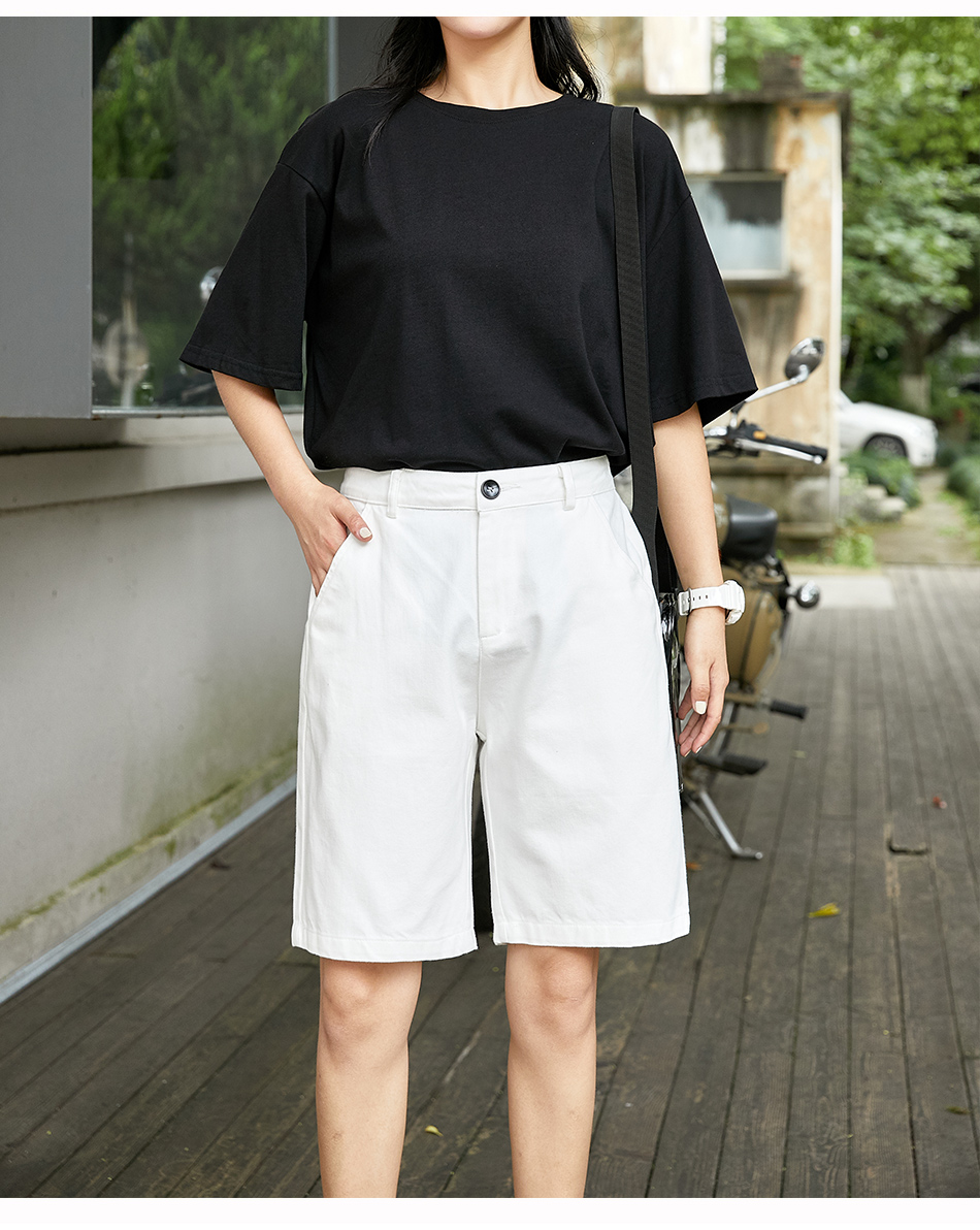 白パンツ シンプル膝丈ストレートハーフパンツ