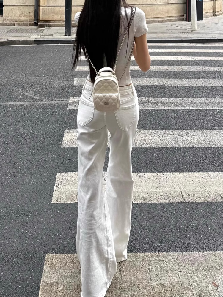 白パンツ 脚長効果抜群フレアシルエットワイドパンツ