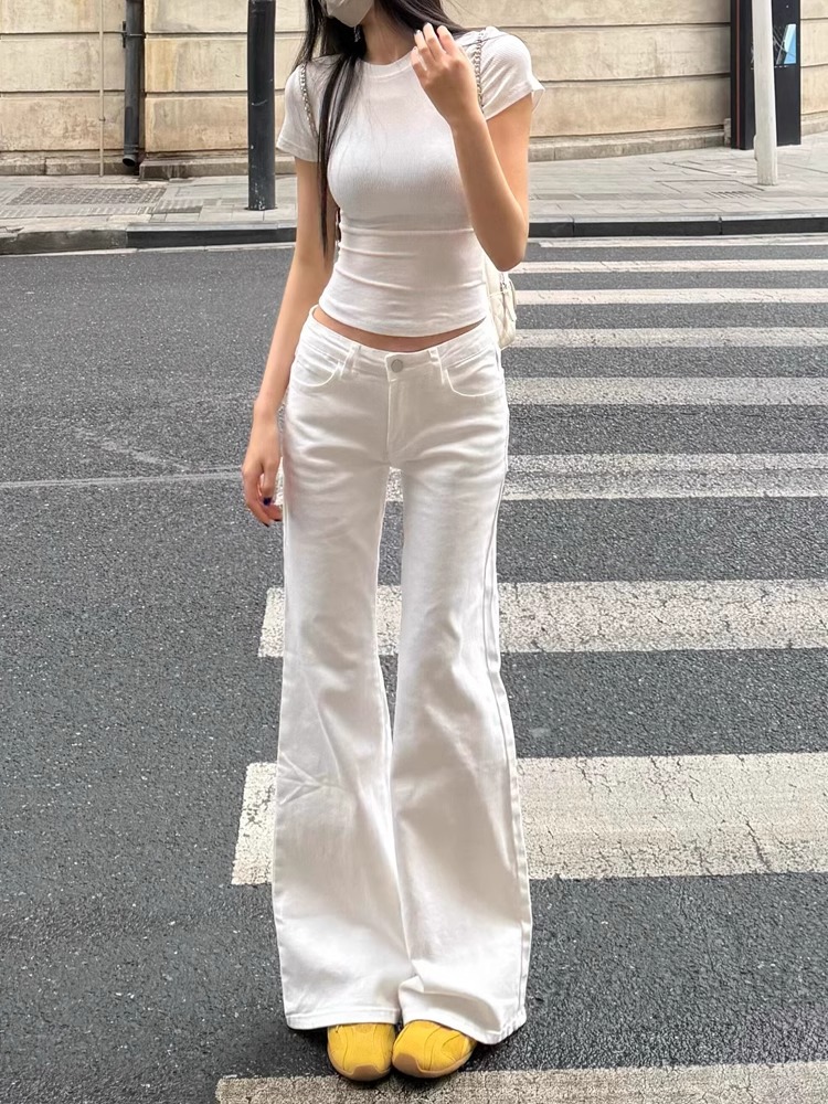 白パンツ 脚長効果抜群フレアシルエットワイドパンツ