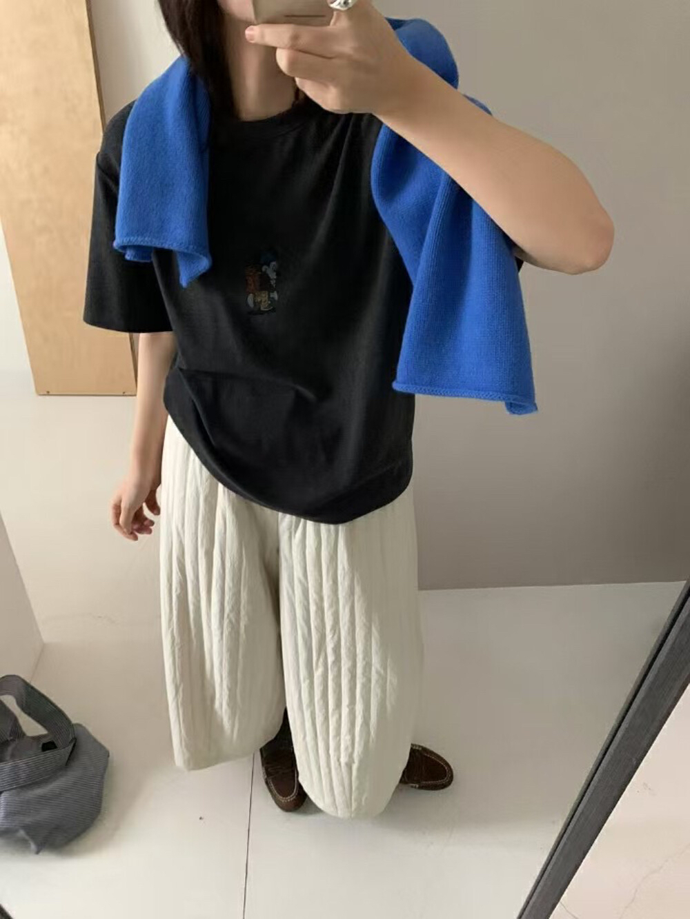 白パンツ プリーツロングワイドパンツ