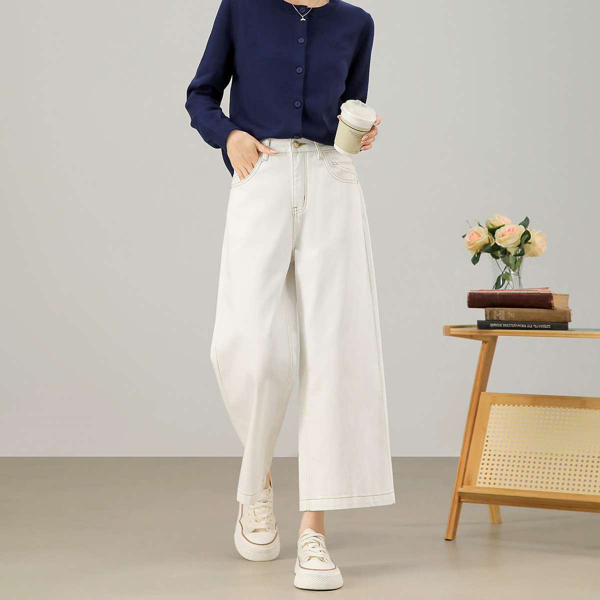 https://fulmo-img-server.com/shiropanstore/742bf2c8-1e35-40c8-a0be-dfd8ee45597e.jpg
