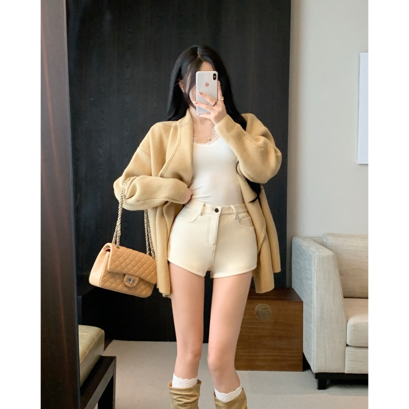 白パンツ シンプルカジュアルショートパンツ