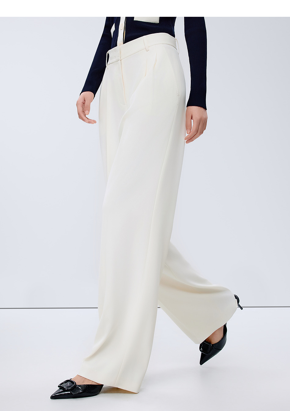 https://fulmo-img-server.com/shiropanstore/8141b228-beed-4605-8a4f-c4ca65bd8fa9.jpg