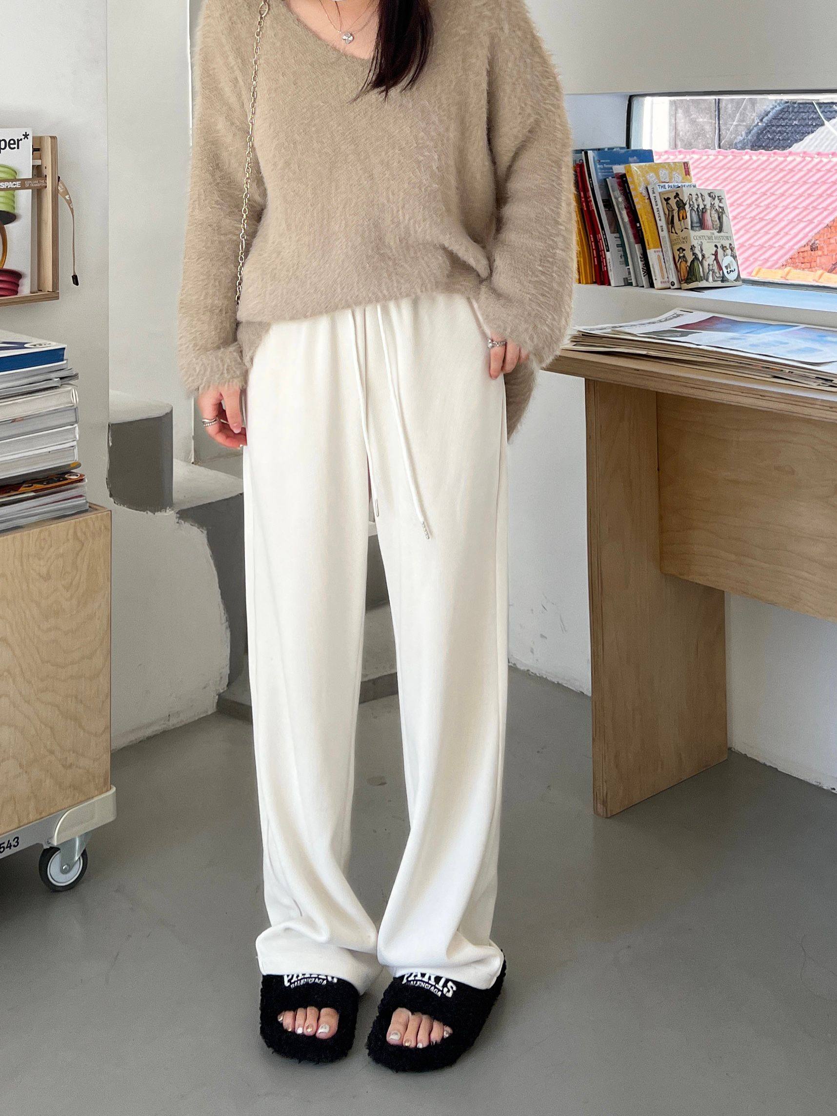 白パンツ ゆったりシルエット美脚効果抜群ワイドパンツ