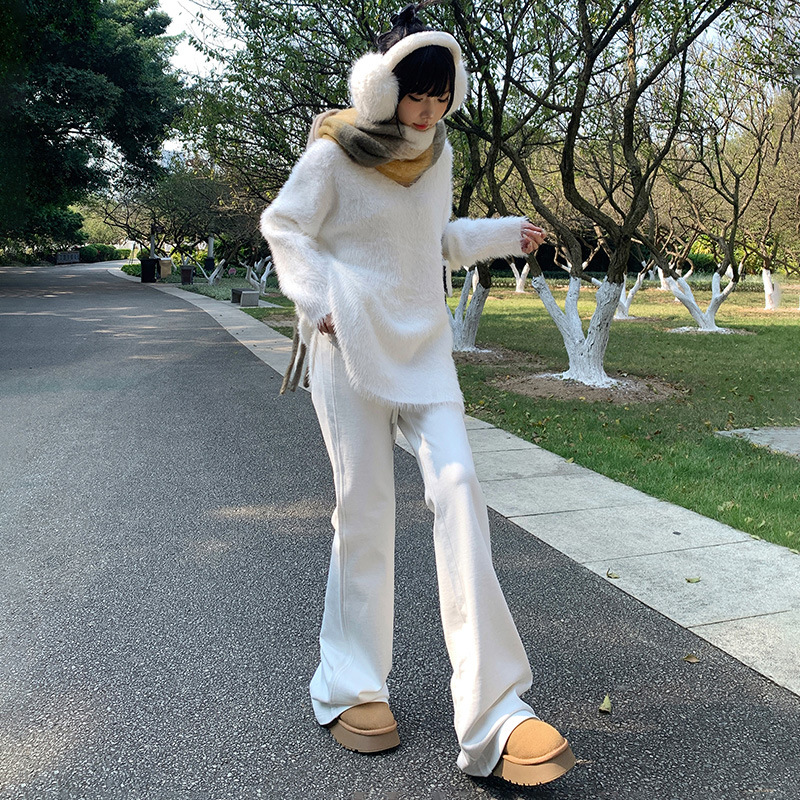 白パンツ センタープレスフレアワイドパンツ