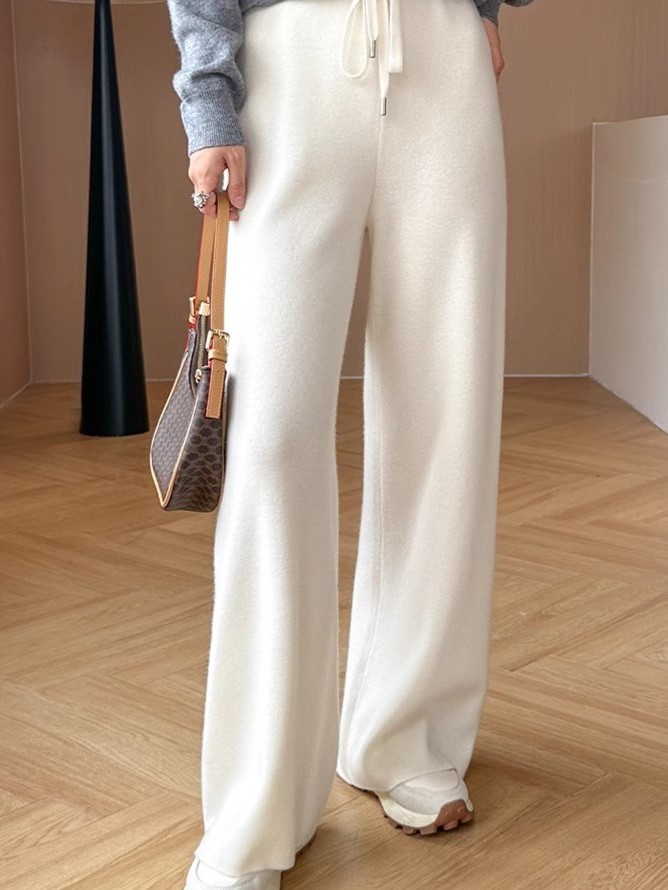 白パンツ 上質ウール混紡ワイドストレートニットパンツ