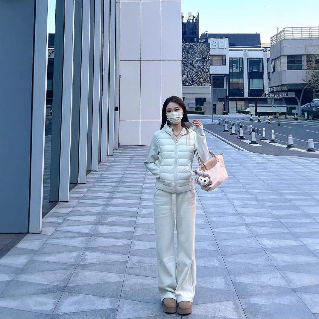 白パンツ リラックスストレートパンツ
