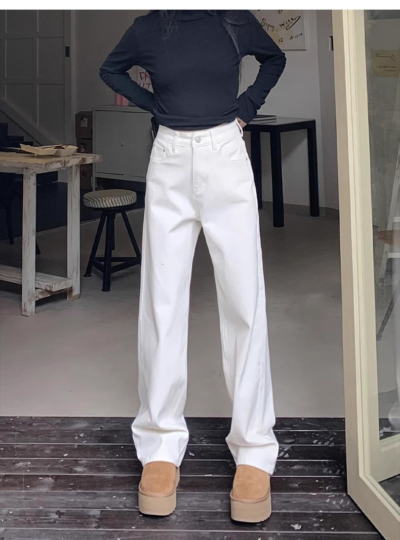 白パンツ ストレートフォルムカジュアルパンツ