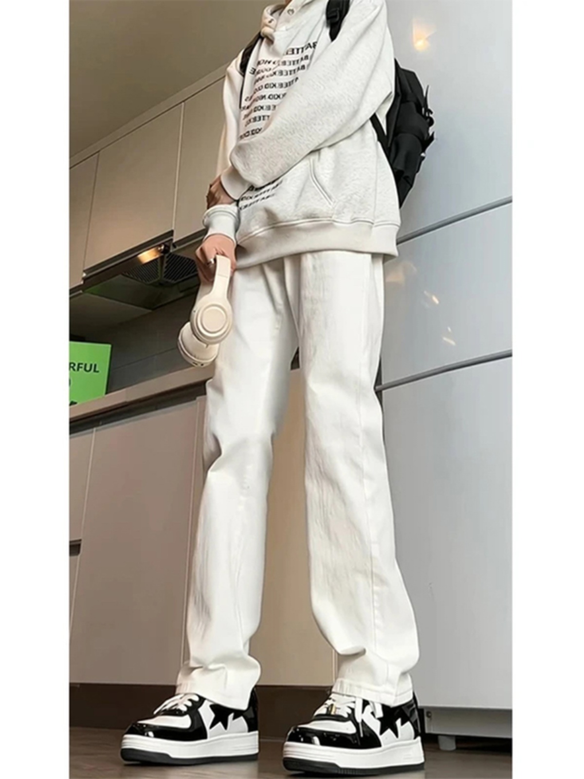 白パンツ すっきり美脚フレアパンツ