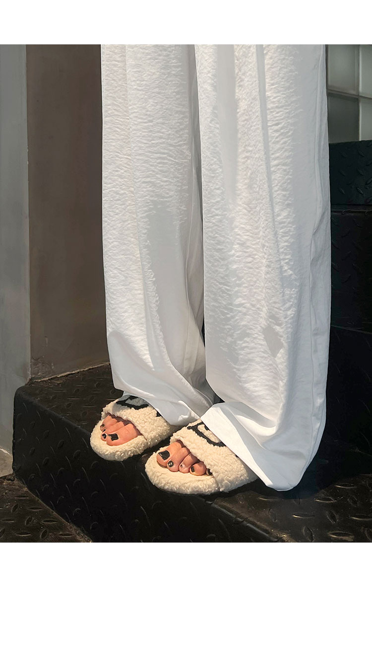 白パンツ ゆったりリラックスワイドパンツ