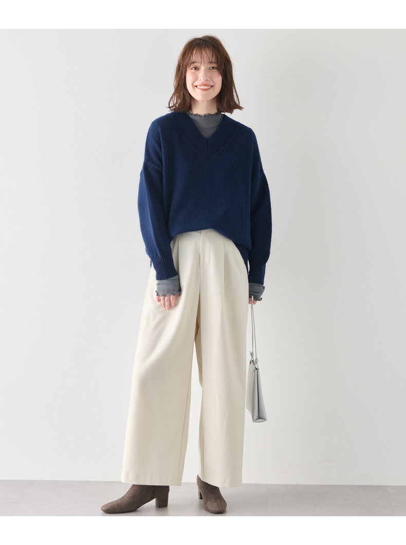 白パンツ ゆったりプリーツワイドパンツ