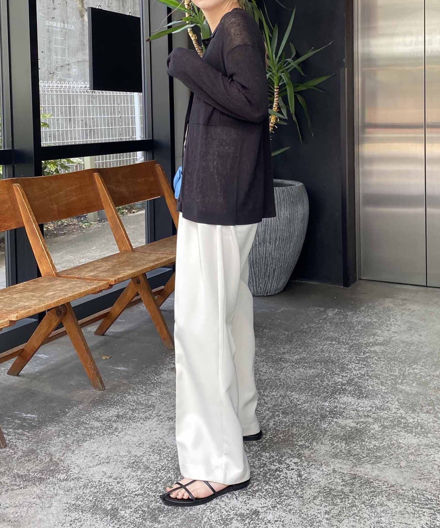 白パンツ 優雅なドレープワイドパンツ