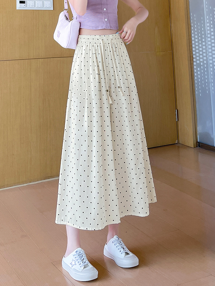 白パンツ 水玉模様ふんわりワイドパンツ