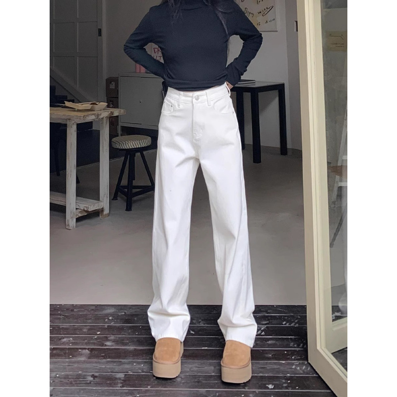 白パンツ ストレートフォルムカジュアルパンツ