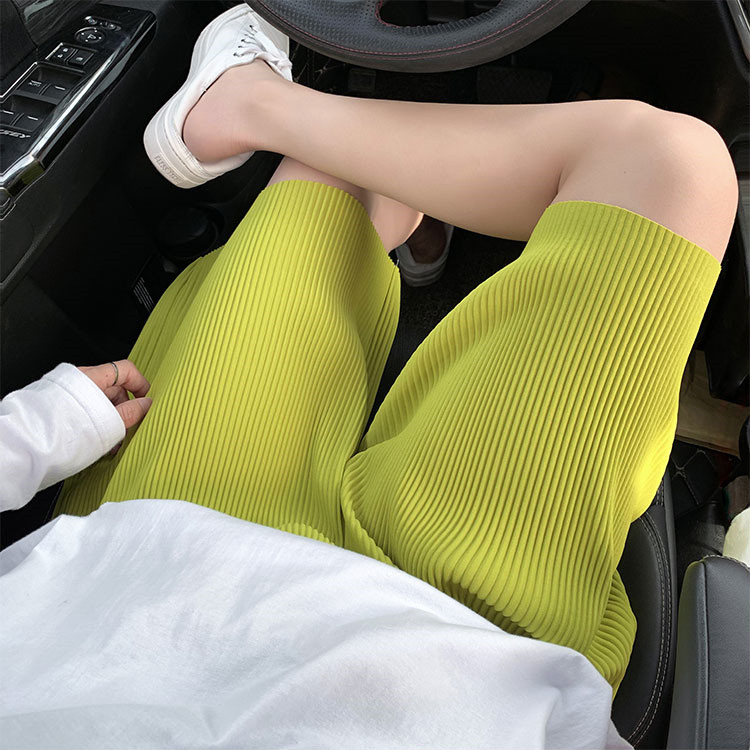 縦縞白パンツ ゆったりワイドショーツ 男性用カジュアル短パン