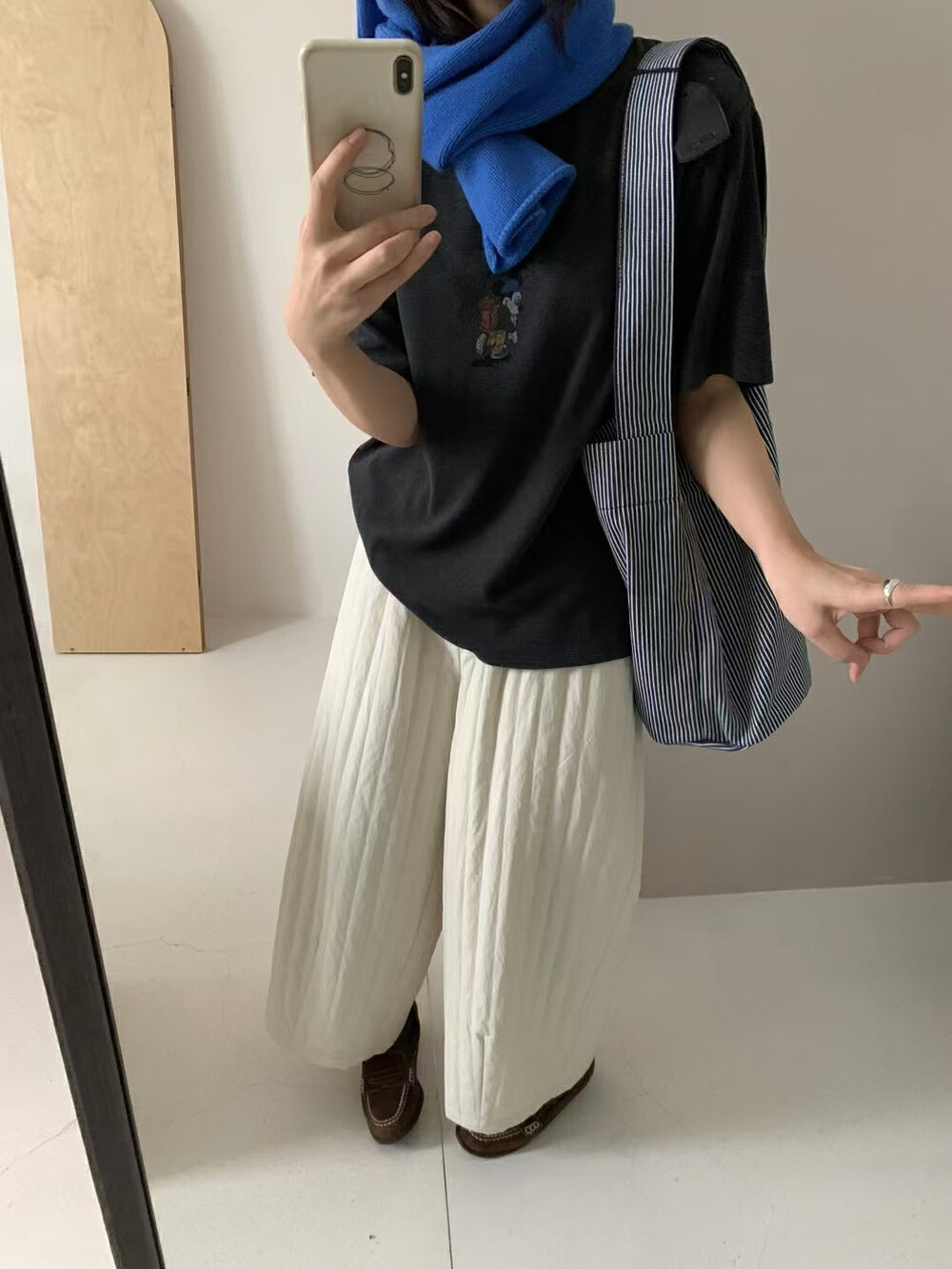 白パンツ プリーツロングワイドパンツ