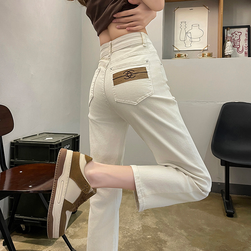https://fulmo-img-server.com/shiropanstore/d5584a0f-4116-4cce-a1c8-c93d97964f96.jpg