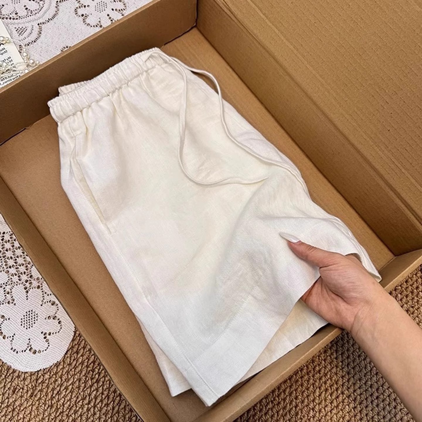 https://fulmo-img-server.com/shiropanstore/d6d2ba4d-bcc0-40cd-b255-3b7a371db9bd.jpg