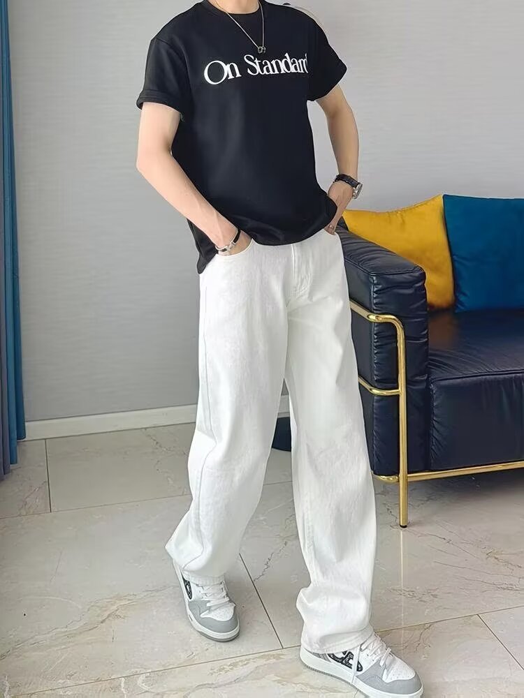 白パンツ すっきりシルエットストレートパンツ