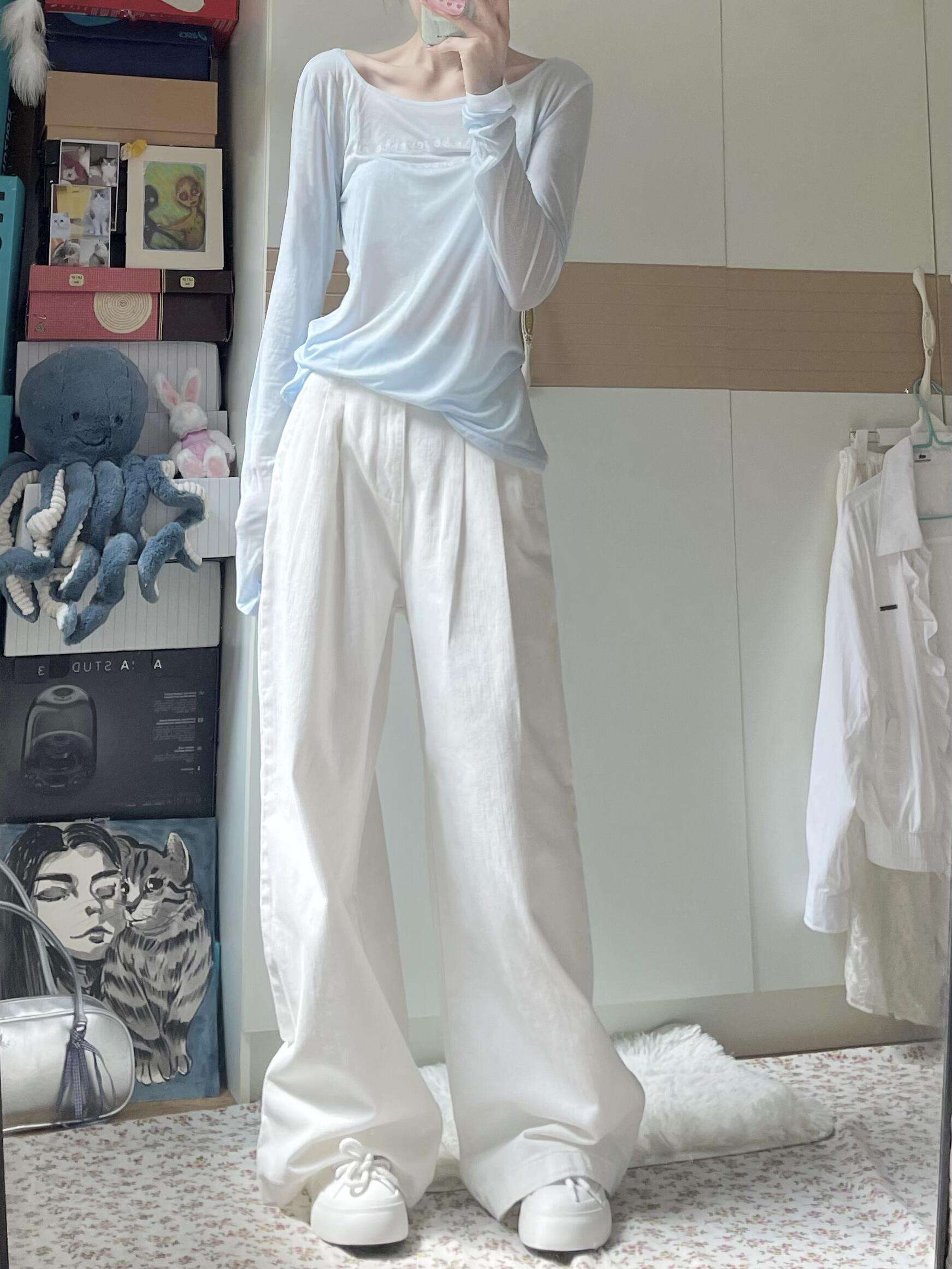 白パンツ プリーツワイドパンツ デイリーカジュアル