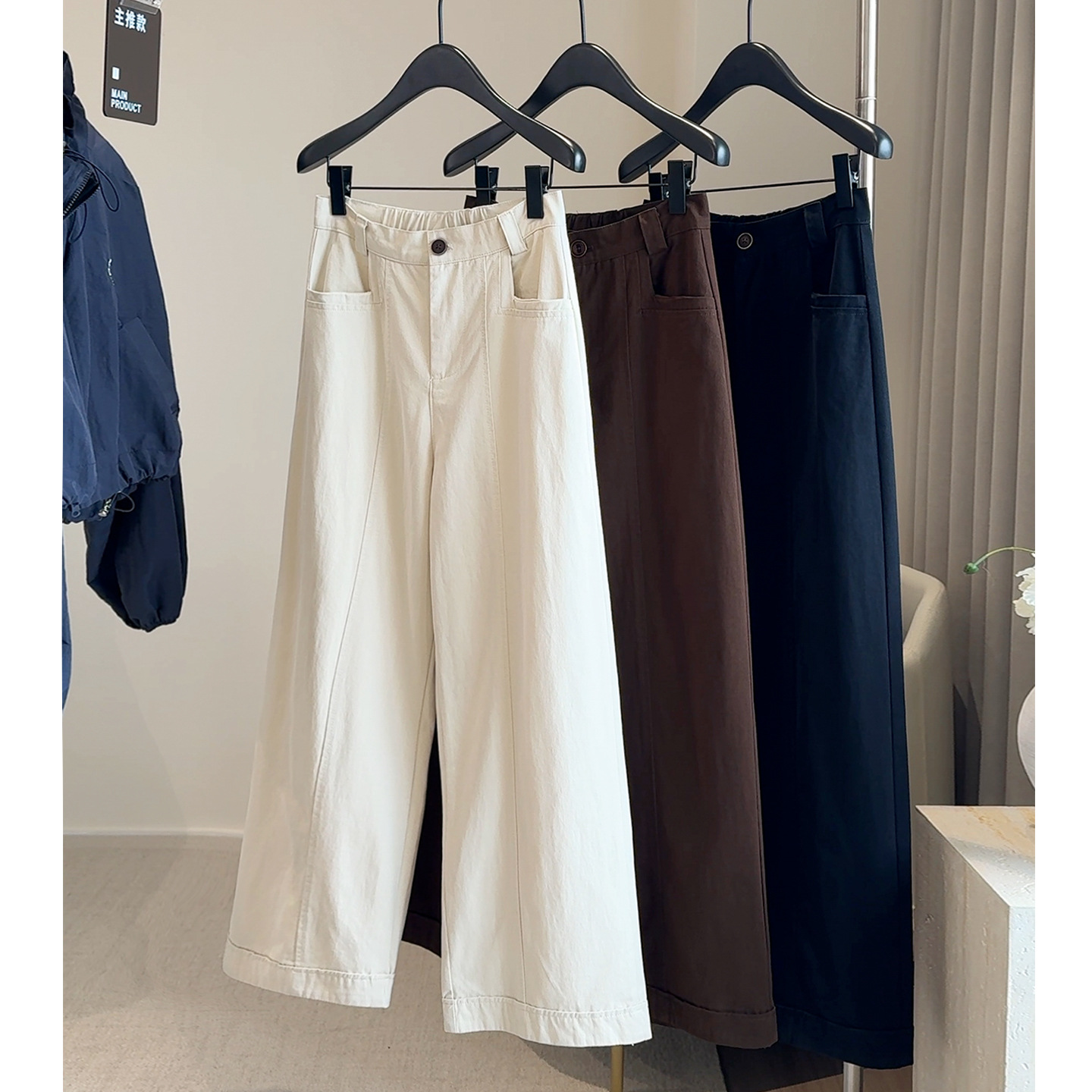 https://fulmo-img-server.com/shiropanstore/e7ad8573-4405-48dd-ad65-b1f8f8403932.jpg