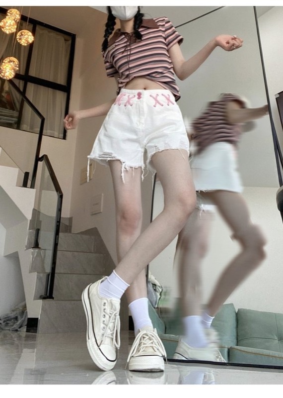 https://fulmo-img-server.com/shiropanstore/ed580fb5-5cbb-4511-883e-480b5ce4e639.jpg