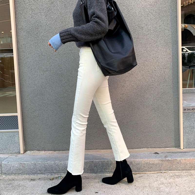 白パンツ ストレートすっきりパンツ