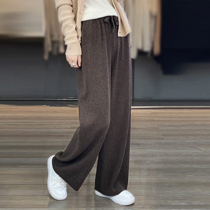 https://fulmo-img-server.com/shiropanstore/f23d66ed-fe7c-481f-b9b2-f763e59b5a8f.jpg