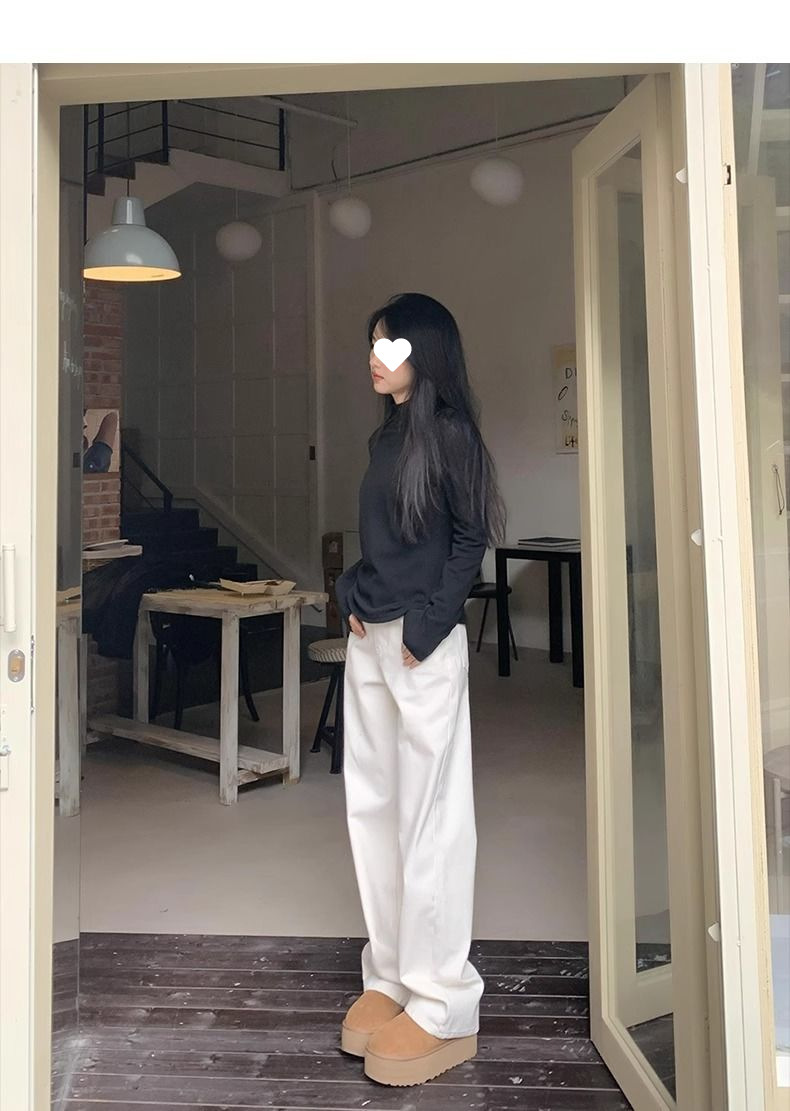 白パンツ ストレートフォルムカジュアルパンツ