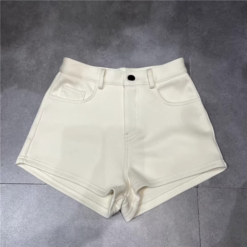 白パンツ ベルト付きミニショートパンツ